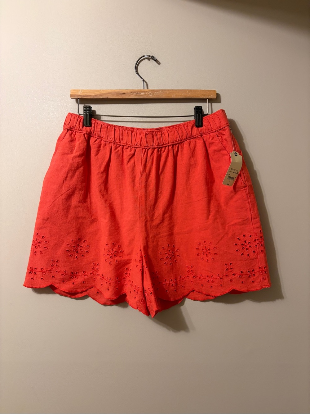 St. John’s Bay Coral Eyelet Scallop-Hem High-Waist Shorts Women’s Large
